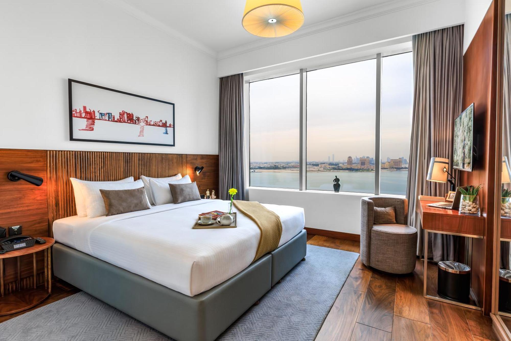 Somerset West Bay Doha Exterior foto A bedroom at the hotel