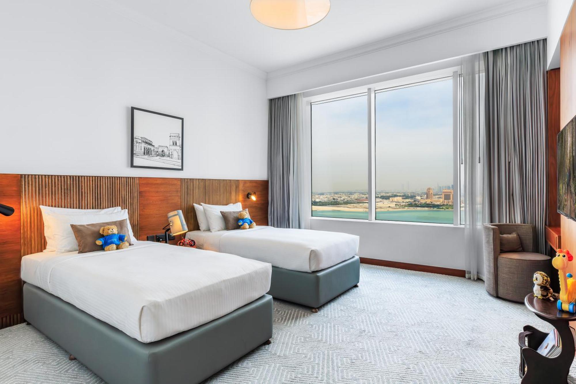Somerset West Bay Doha Exterior foto Deluxe room