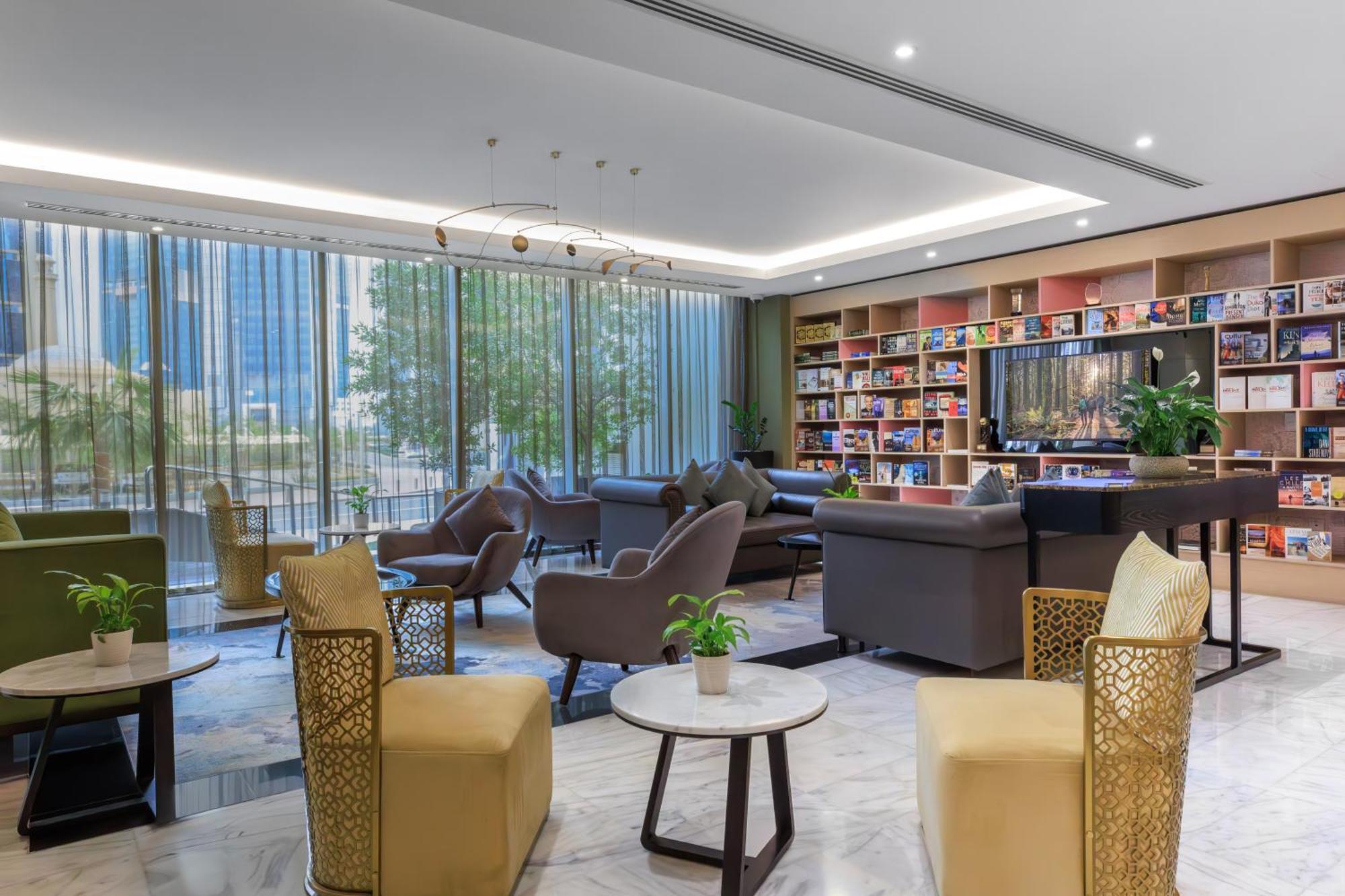 Somerset West Bay Doha Exterior foto Library