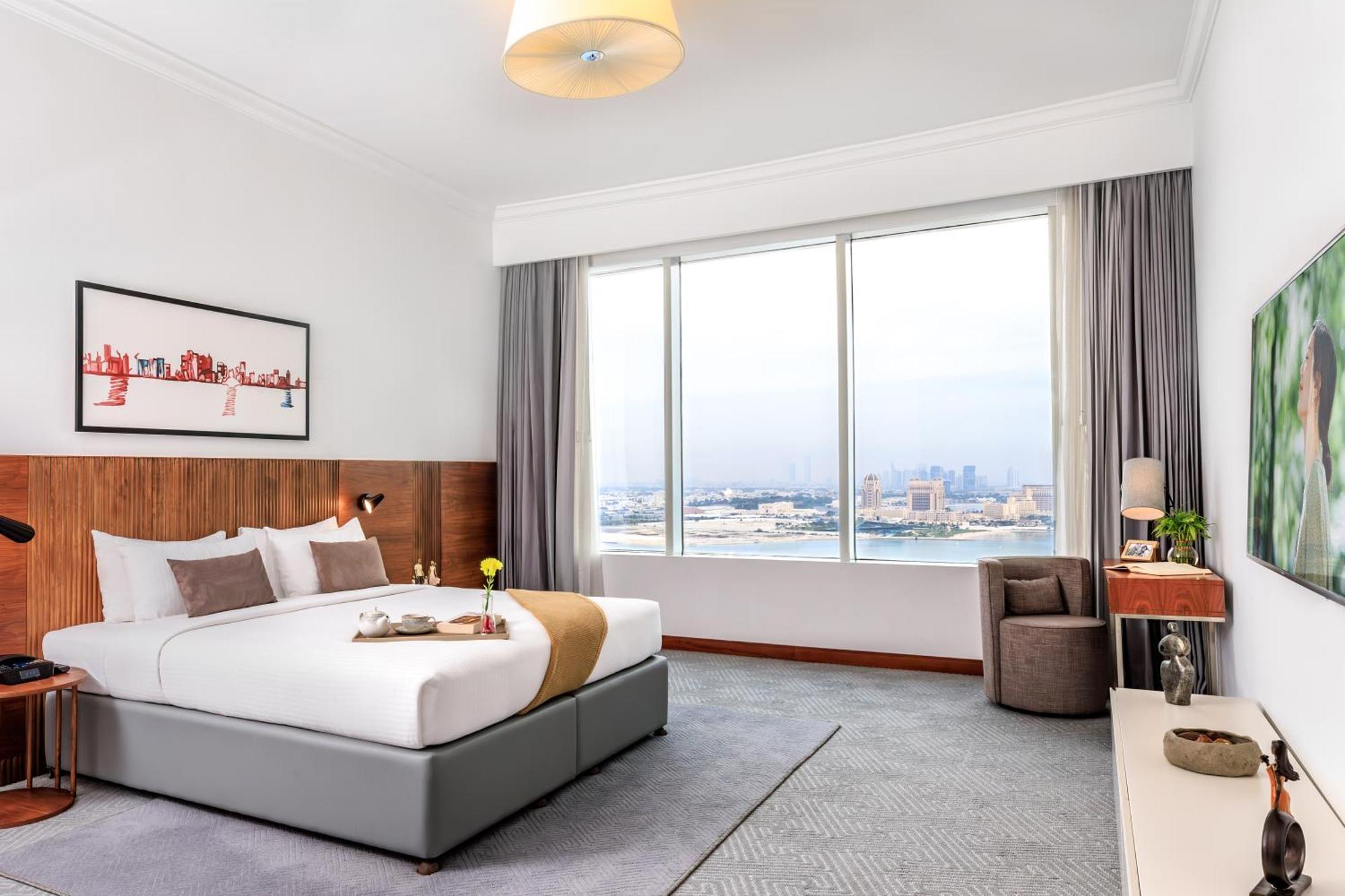 Somerset West Bay Doha Exterior foto A bedroom at the hotel